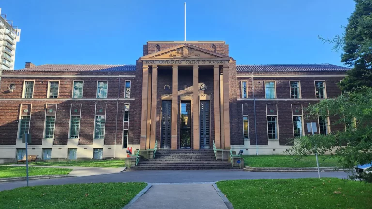 Exterior, Royal Australasian College of Surgeons